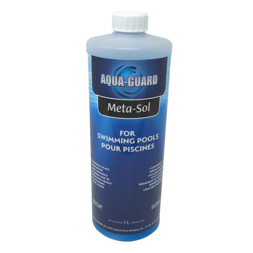 Aqua-Guard Meta-Sol 1L bottle for swimming pools, prevents metal stains and calcium deposits in water.